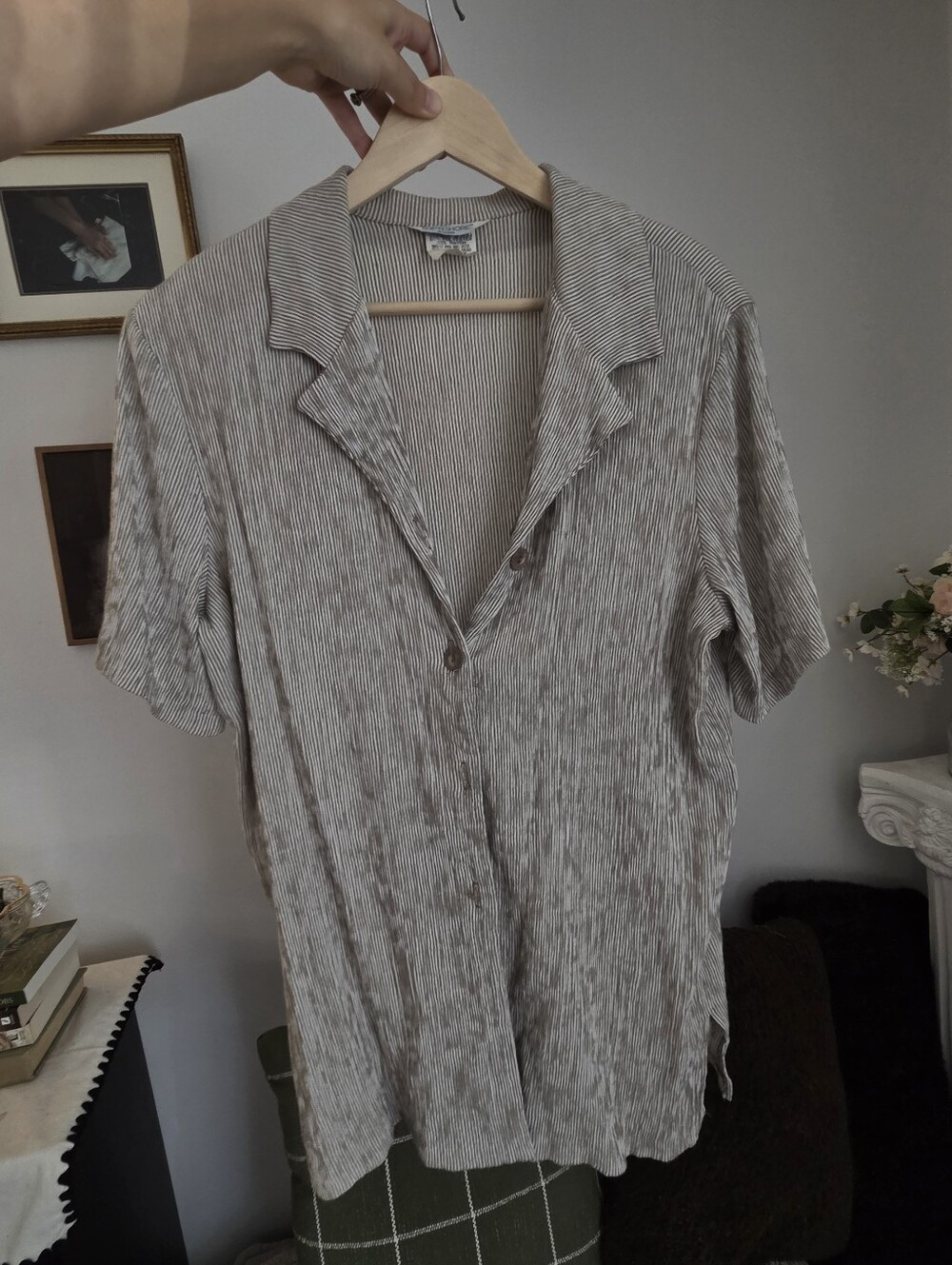 Casual Short-Sleeve Button Shirt - Light Beige Stripe